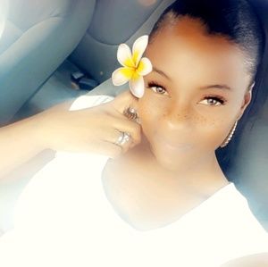 Meet your Posher, Brittney